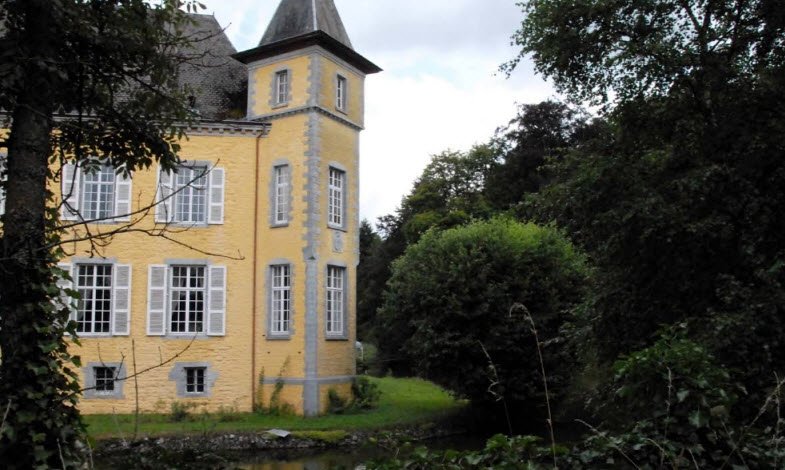Château Jaune, Ciney, Belgium